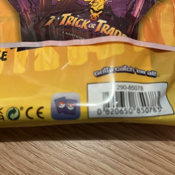 Pokémon Trick or Trade - Picture 3 of 3